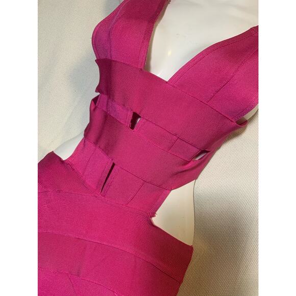 Women's House of London V-Neck Cut Out Bandage Style Mini Dress Pink Size XS - Picture 3 of 12